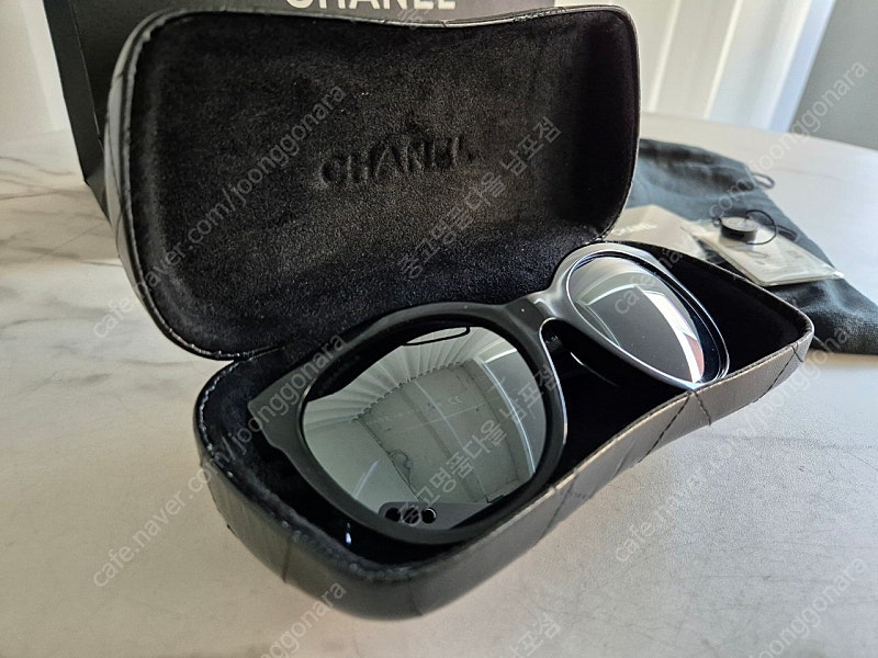 샤넬 블랙 CC 로고 선글라스 CH5315 판매합니다
