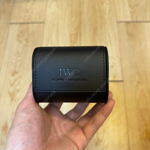 IWC 여행용 가죽파우치 판매합니다.