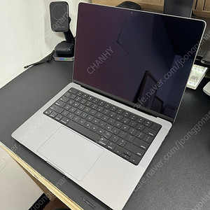 Macbook pro 14인치 스그 M1 pro 팝니다 애플케어 플러스 (2026년 1월 7일까지)