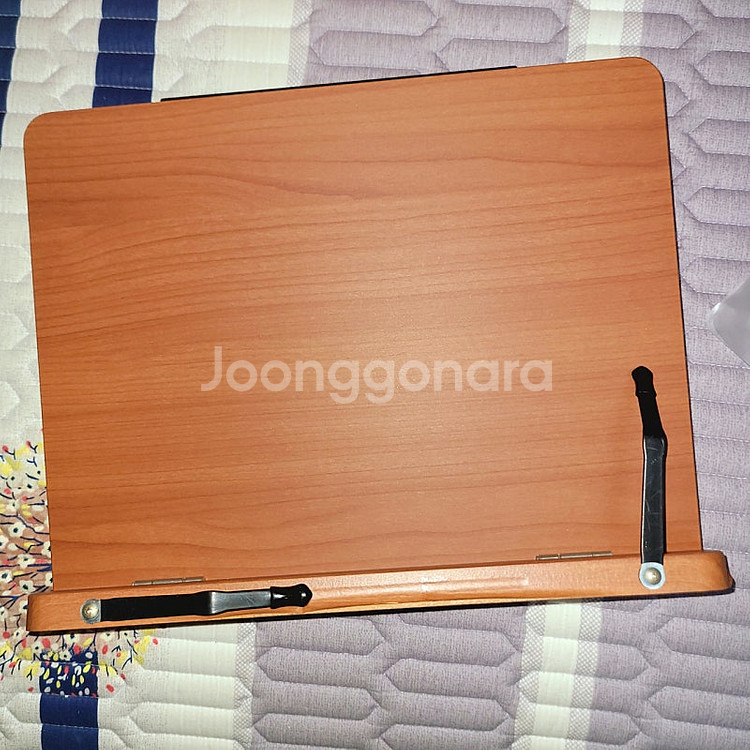 위즈템 독서대 판매합니다--0