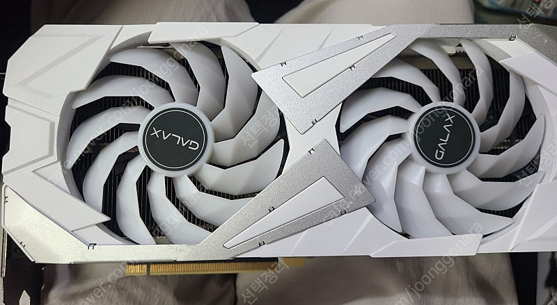 갤럭시 rtx 3070 ex 화이트 그래픽카드 팝니다