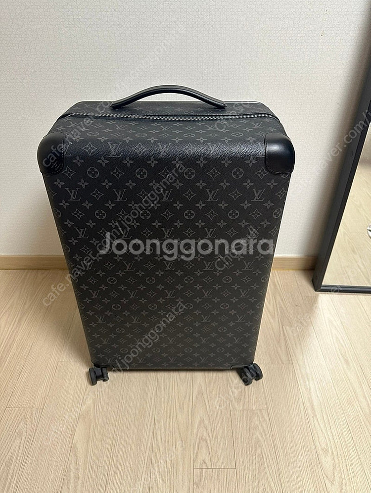 정품 루이비통 호라이즌70 캐리어 판매합니다--4