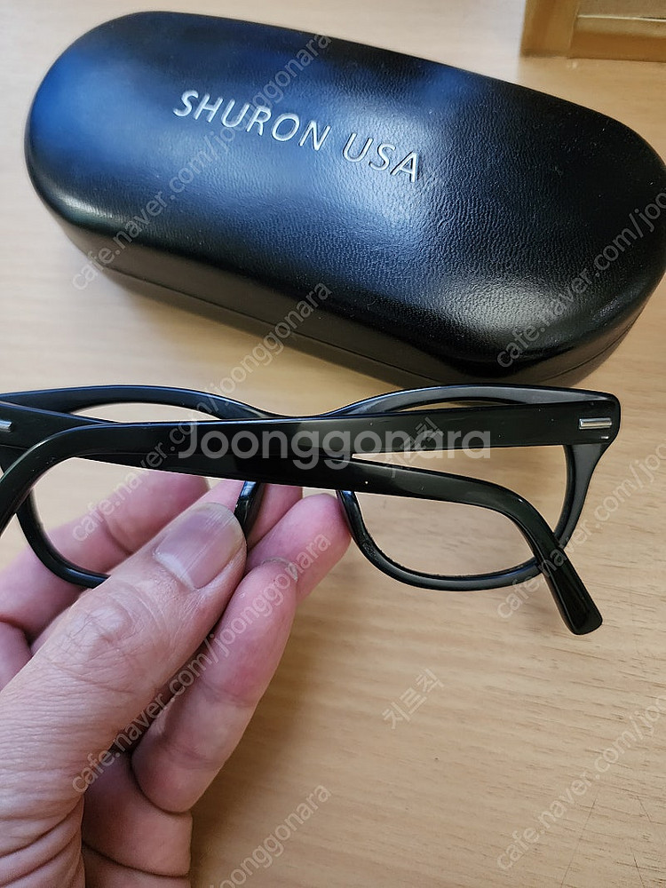슈론 블랙뿔테 판매.--6