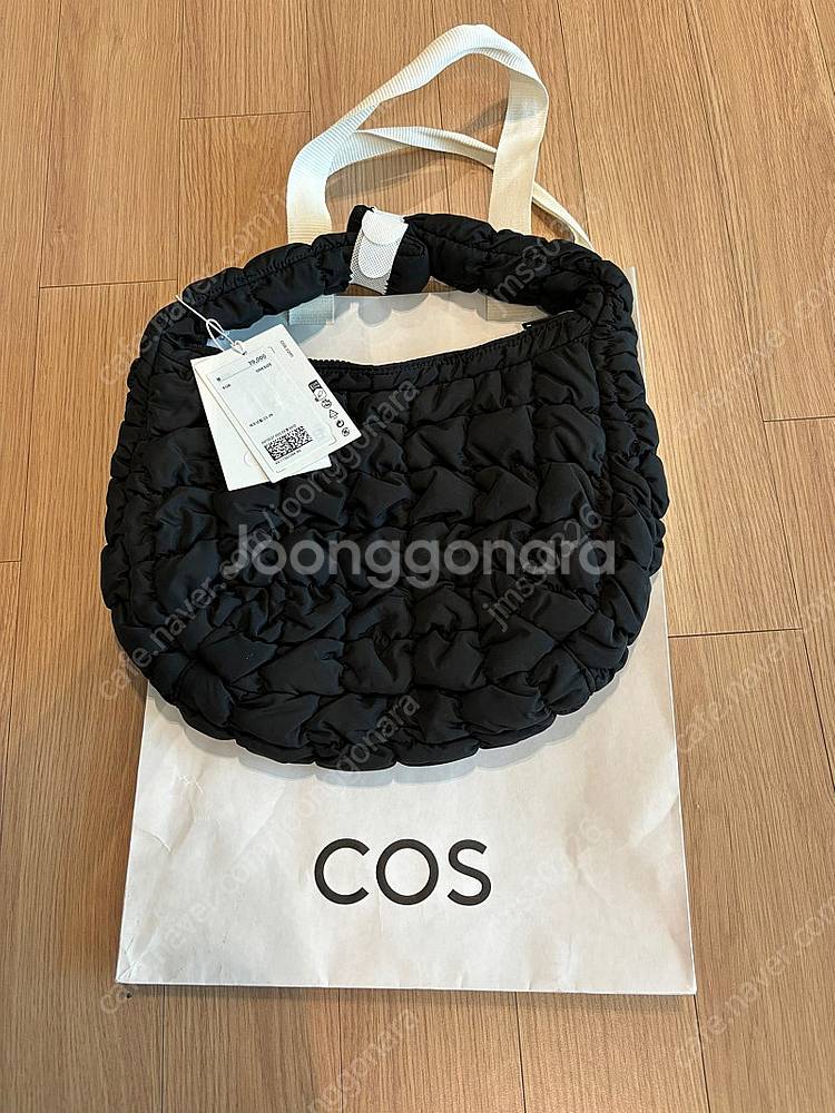(새상품) 코스 퀄티드 미니백 / 블랙 , 화이트 (택...--0