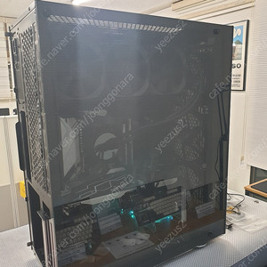 RTX 4090 + 5800X3D + 오디세이 네오 G8 모니터