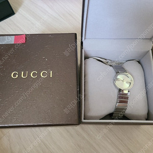 GUCCI 구찌 인터로킹 여성메탈시계 YA133503 팝니다.