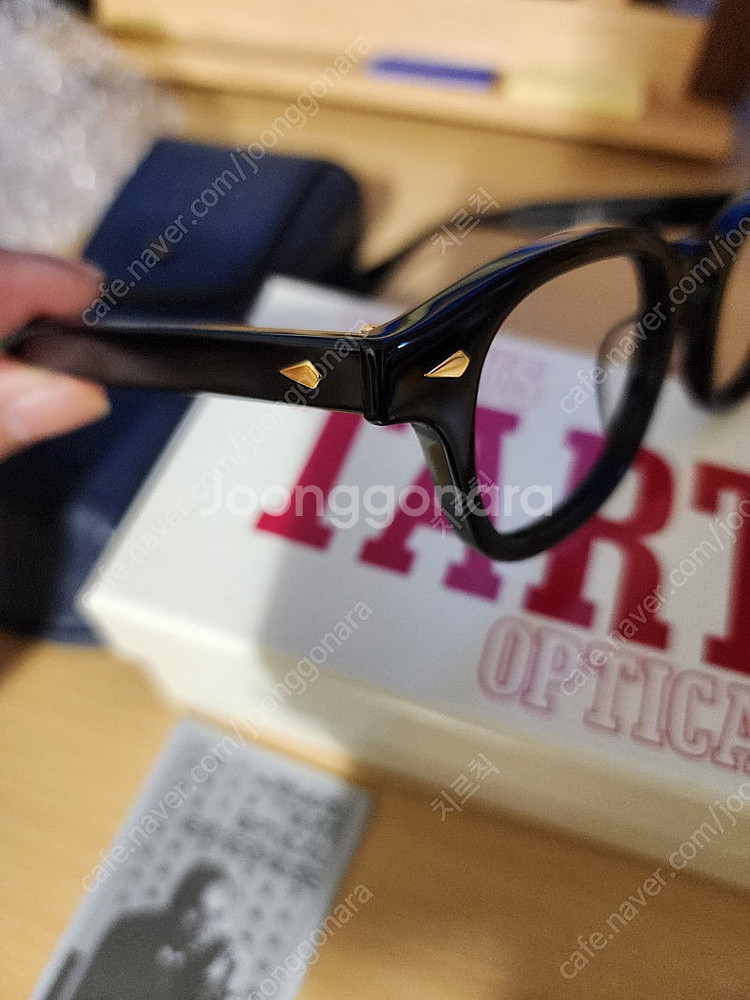 JTO 줄리어스 타르트옵티컬 블랙유광 골드리벳 46-22 판매--4