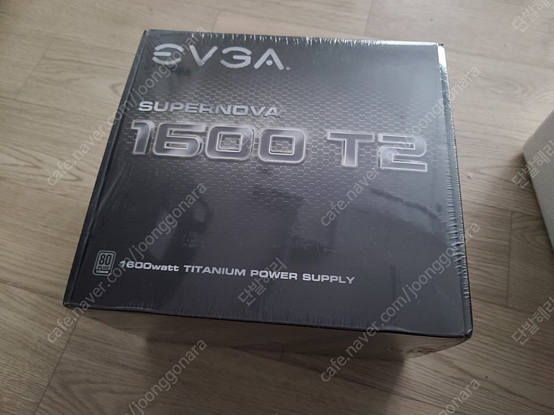 EVGA SuperNOVA 1600 T2, 80+ TITANIUM 1600W