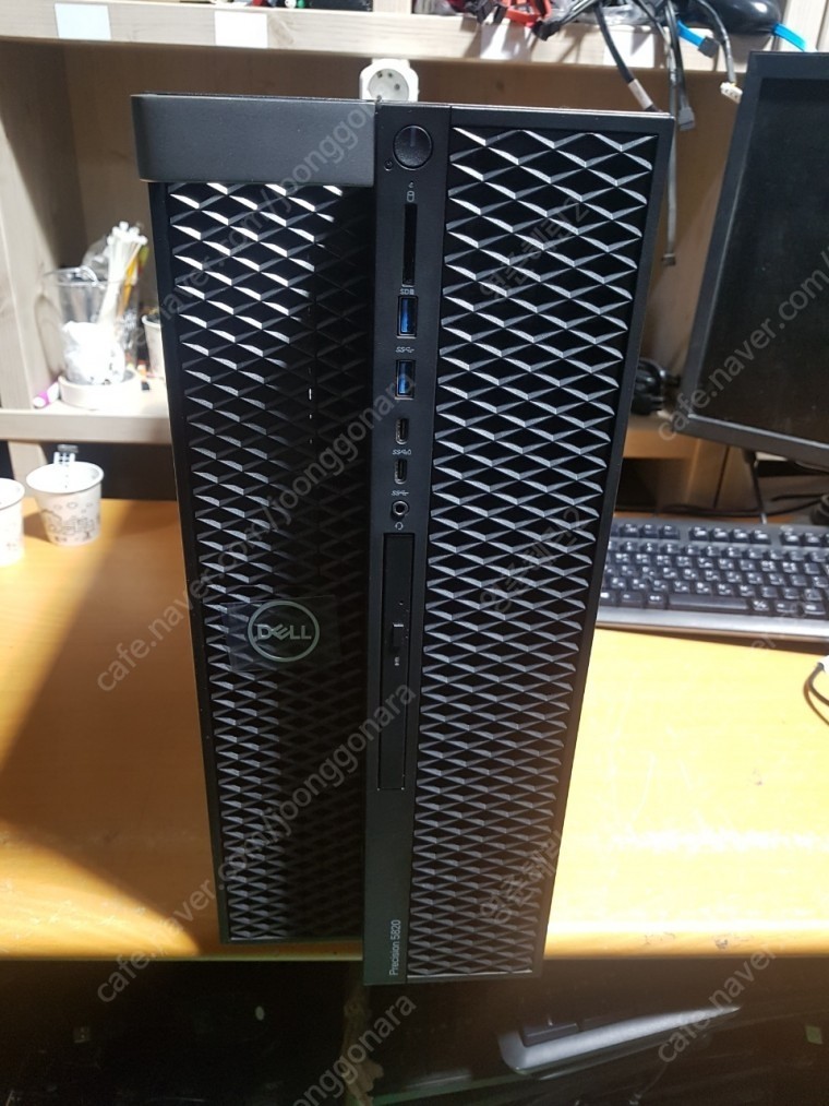 DELL Precision5820 Tower / W-2223 32G M4000 NVME 512G