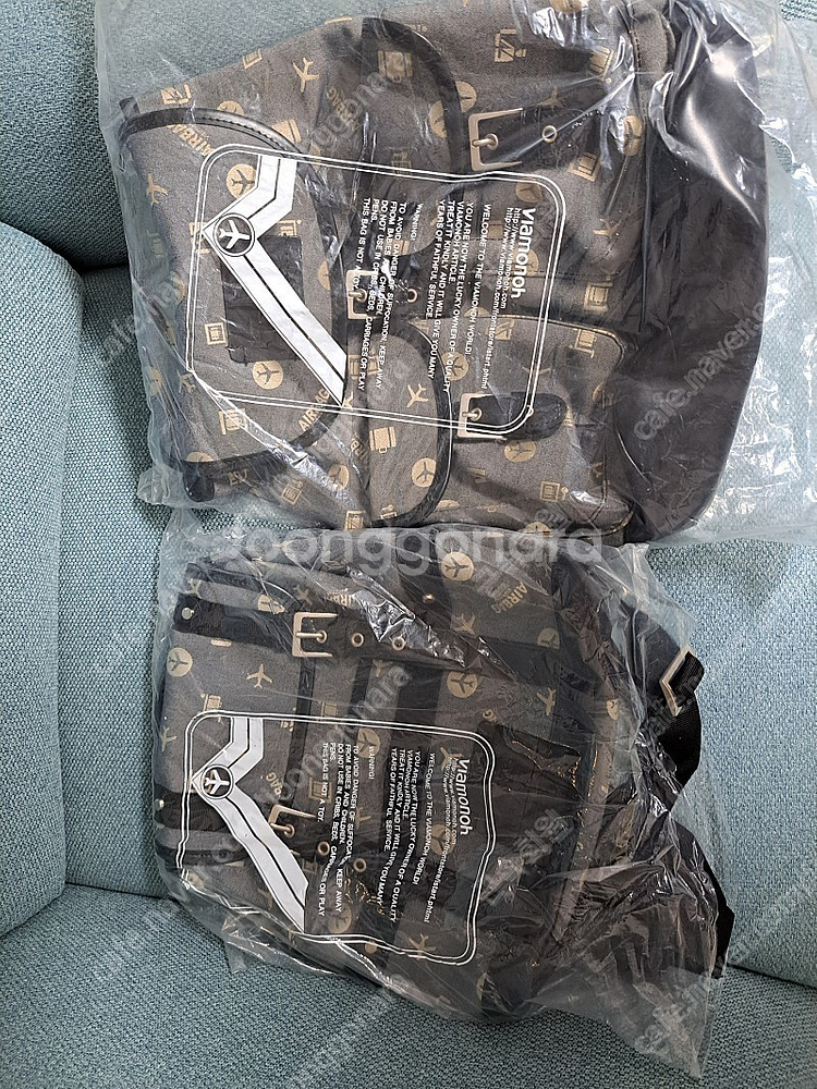 비아모노 남녀 백팩 판매합니다.--0