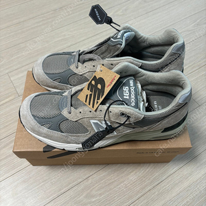 뉴발란스 m991 새상품270