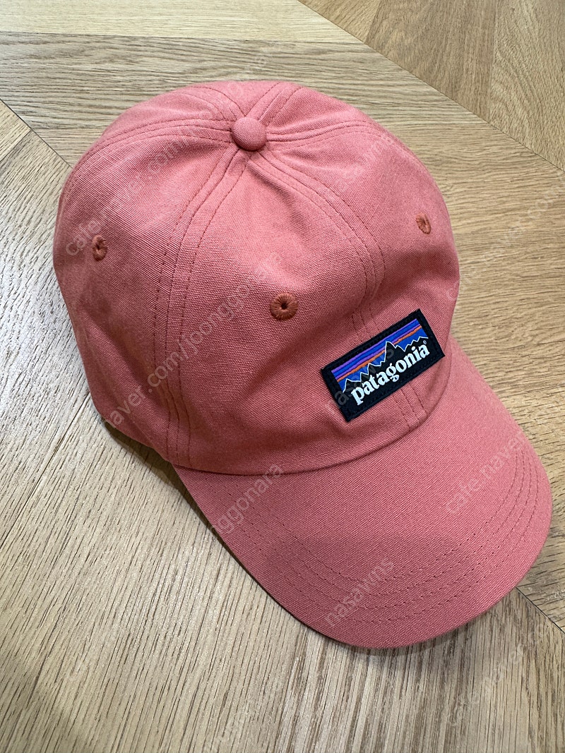 (가격다운) 파타고니아 커플 볼캡 모자 블루 핑크 (파랑색,분홍색 캠핑모자) 새상품 컨디션