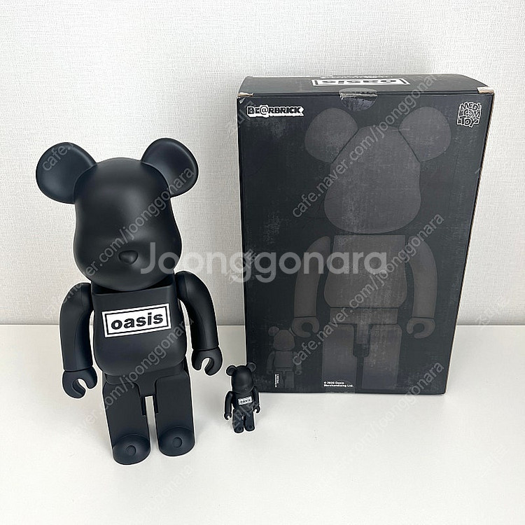 베어브릭 400%+100% 오아시스 블랙 러버--0