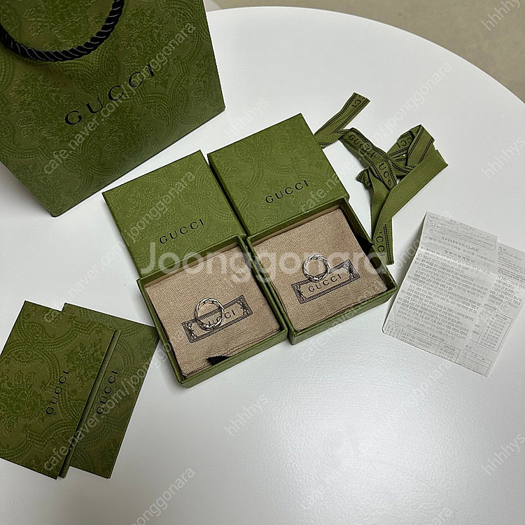 구찌 반지 인터로킹 G 10호 팝니다.--0