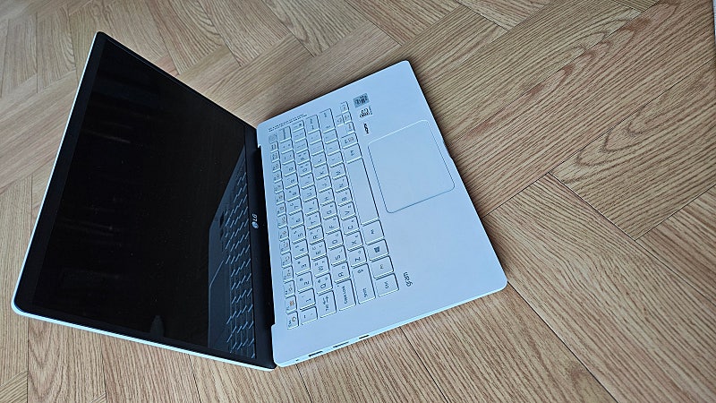 LG 그램 14Z90N-EB36K 노트북 팝니다