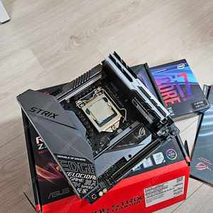 8700k(뚜따), z390-i, gskill 16gb 아수스 로그세트 팝니다.