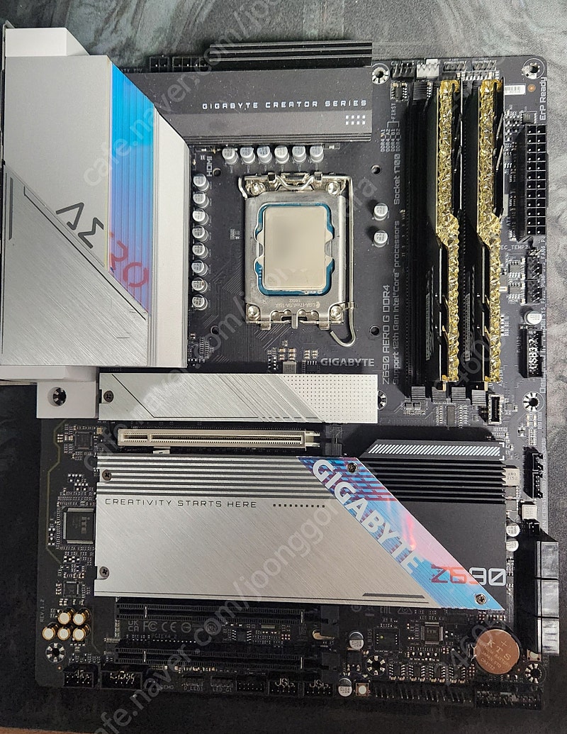 인텔 13700K + Gigabyte Z690 Aero D4 + 램 16기가 (3600 Cl14) 팝니다. (CPU/보드/램 일괄판매)