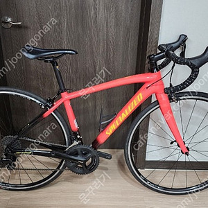 스페셜라이즈드 아미라 2018 로드 카본 자전거 판매합니다.