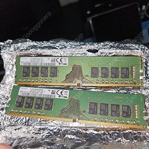 삼성전자 DDR4 정품 16GB 램 2장 팝니다 PC4-2400