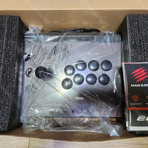 철권8, 스파6 잘됨 Madcatz 매드캣츠 EGO 아케이드 스틱 팝니다