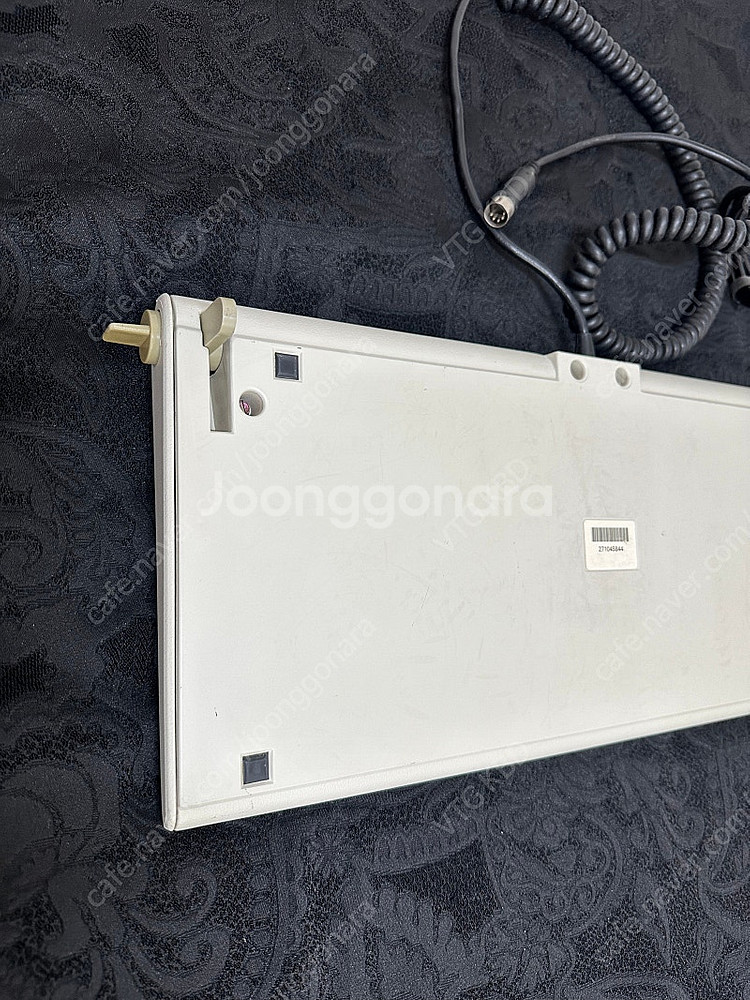 IBM Model F 5150(XT), 5170(AT)--6