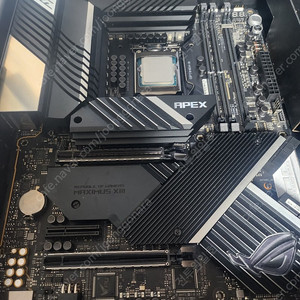 ASUS Z590 MAXIMUS APEX