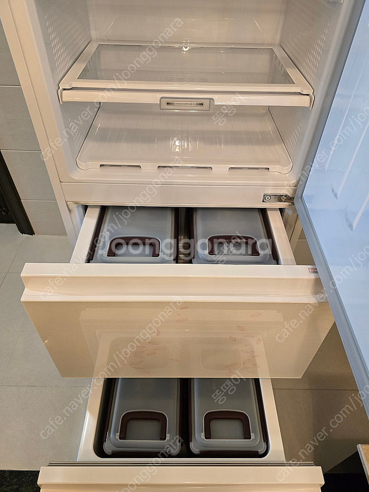 딤채 김치냉장고 330L--2