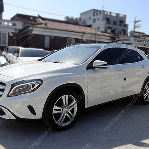 벤츠GLA클래스 X156 GLA200 D 4MATIC@중고차@소액할부@전액할부@리스@중고차매입@중고차구매전부가능합니다