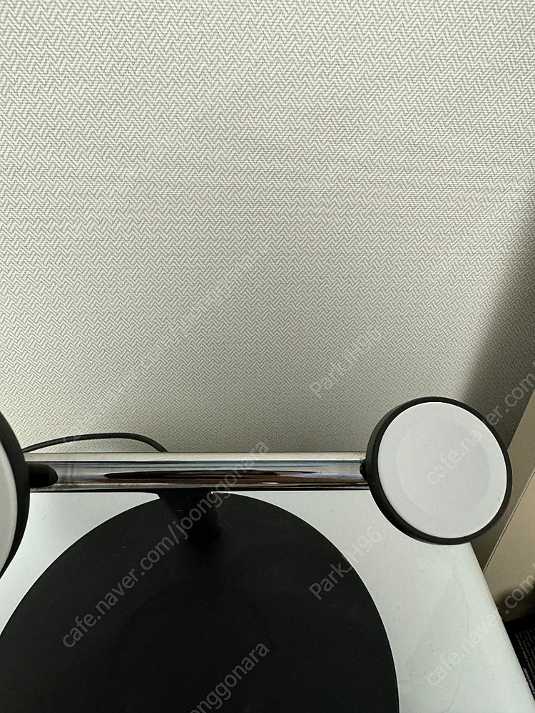 벨킨 3in1 맥세이프 충전기(신형)--2