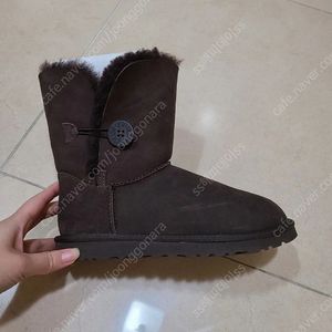 UGG 어그부츠 초코브라운색상 250