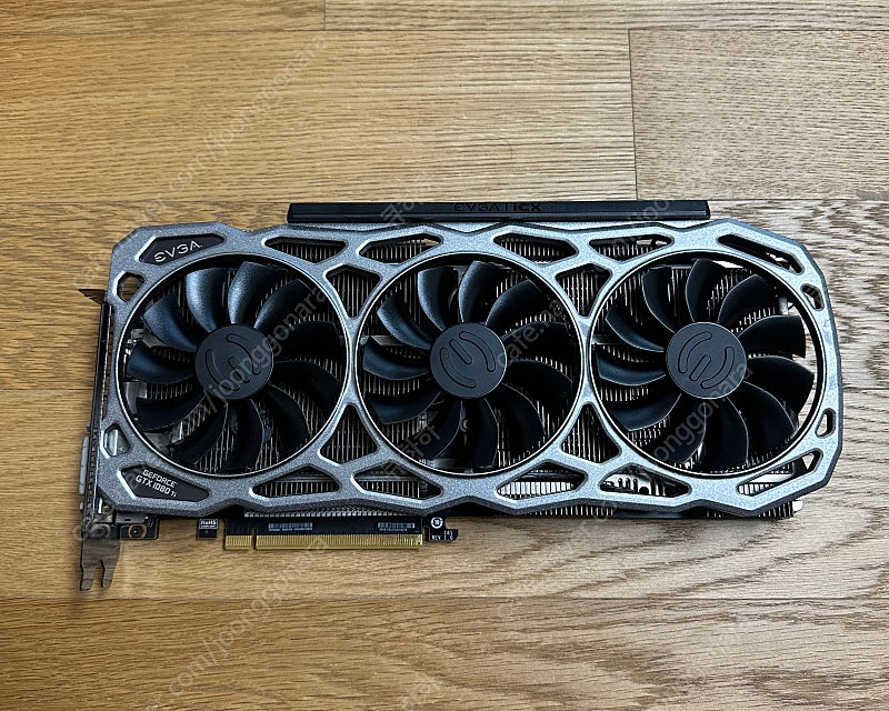 EVGA GTX 1080Ti FTW3 11GB 판매합니다 20민원 (울산)