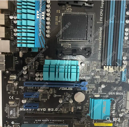 택포 CPU AMD X4 925 (쿨러포함)+ 메인보드 m5a97 evo r2.0 (백패널O) + 램 DDR3 지스킬 4x2 + gtx970