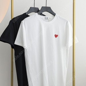 꼼데 가르송 Red Heart Wappen T-shirt