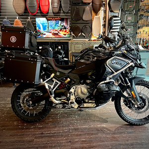 BMW F850 GS adv 23년식 트리플블랙 커스텀 차량 판매합니다.