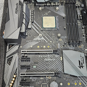 FATAL1TY ASRock x470 gaming k4 메인보드 팝니다.