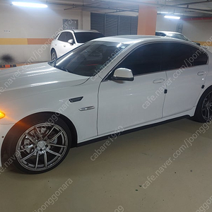 BMW F10 528I 실키에 장착중인 랩스포지드2 M5전용 풀단조휠 20인치 대품 또는 판매합니다..1대분