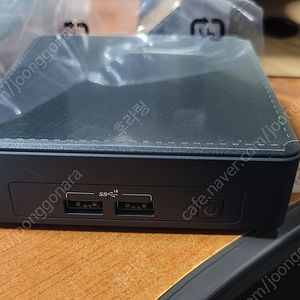 인텔 NUC 누크 베어본 PC NUC11TNHi7 (RAM16G, SSD 256G) 팝니다.