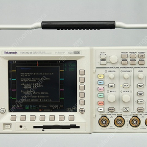 Tektronix TDS3024B 디지털 포스퍼 오실로스코프 (N97) 특가