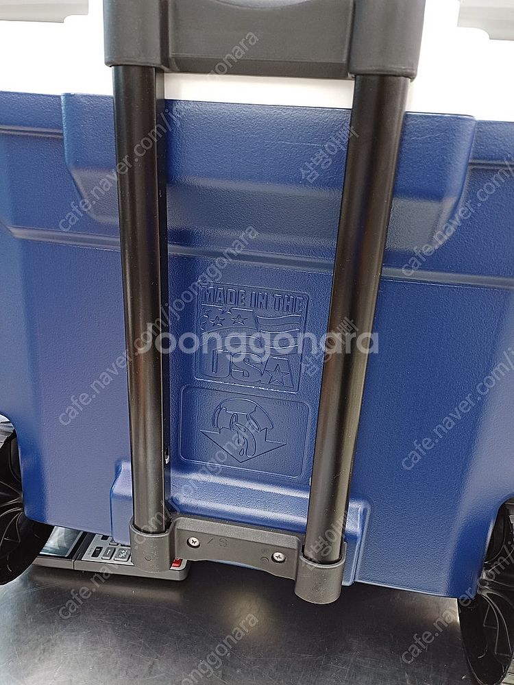 이글루 롤링쿨러 아이스박스58L--3