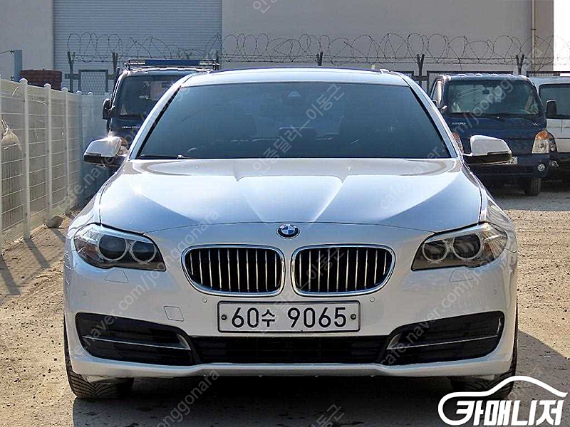 [BMW]5시리즈 (F10) 520d xDrive | 2014 | 178,023km년식 | 흰색 | 수원 | 1,050만원