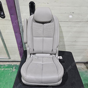 [GW] 더뉴카니발 9인승 2020년 3열 회색 시트 좌우 Set 가죽패턴 ISOFIX 적용