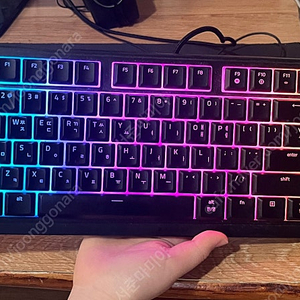 Razer ornata v3 키보드 팔아요