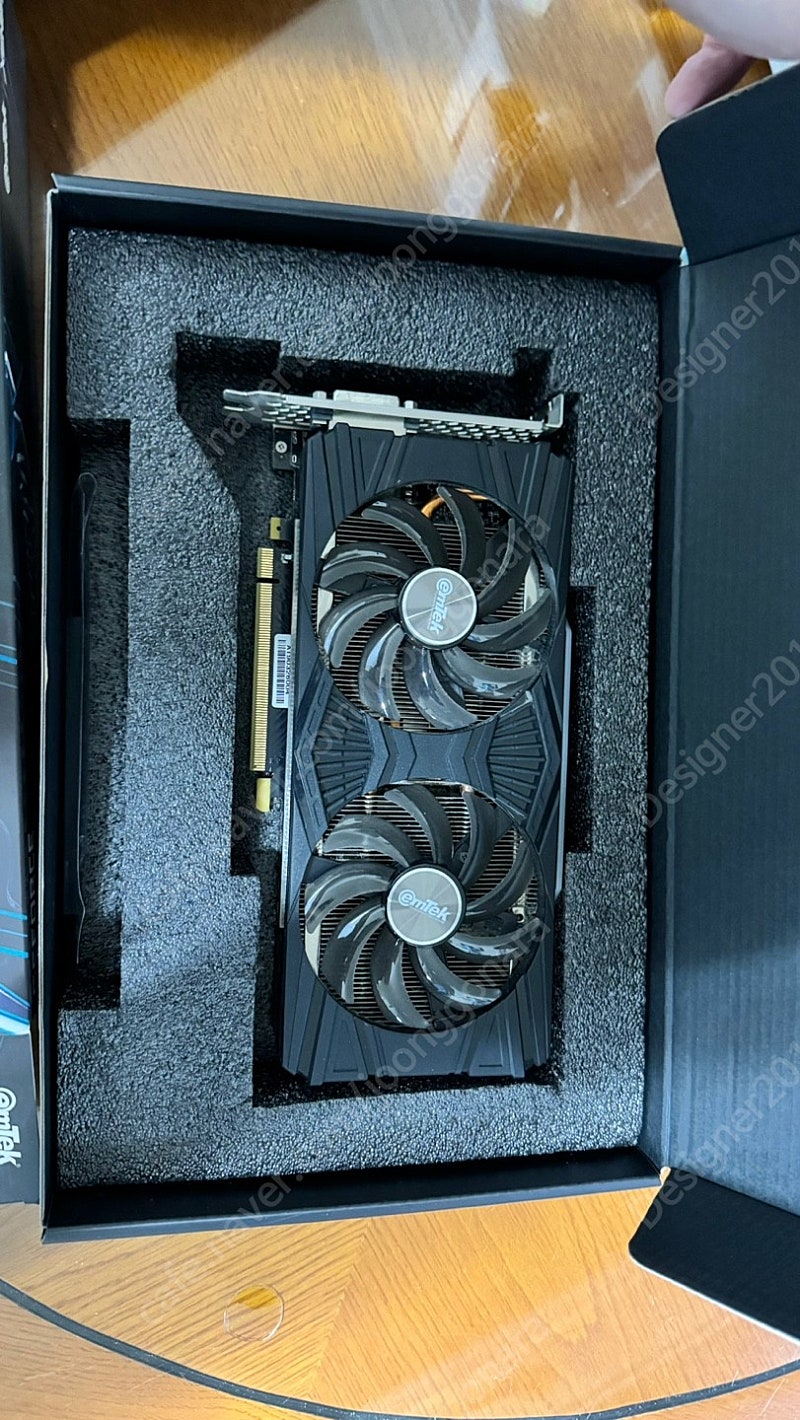 이엠텍 XENON 지포스 RTX 2060 STORM X DUAL OC D6GB 백플레이트