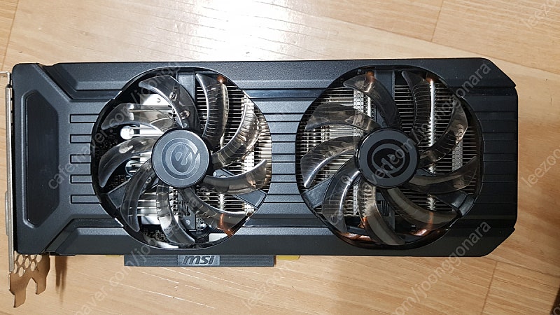 이엠텍 GTX1060 3g 그래픽카드 판매합니다.