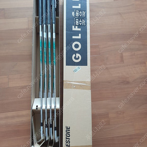 브리지스톤 V300 8세대 강도S 8아이언 팝니다.