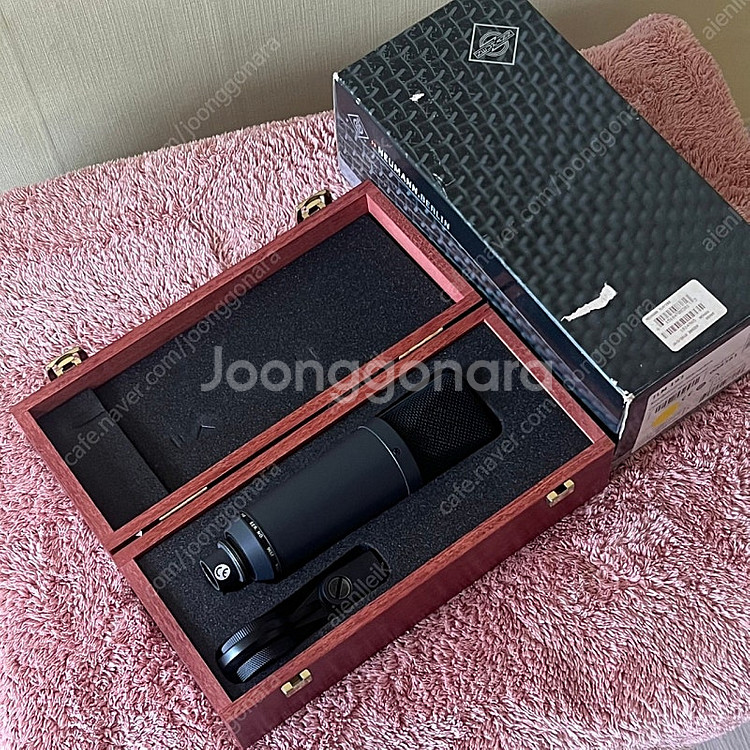 노이만 tlm 193 마이크 판매합니다--0
