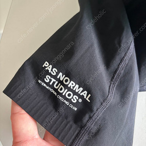 파노말 여성 빕숏 블랙(XS)_솔리튜드
