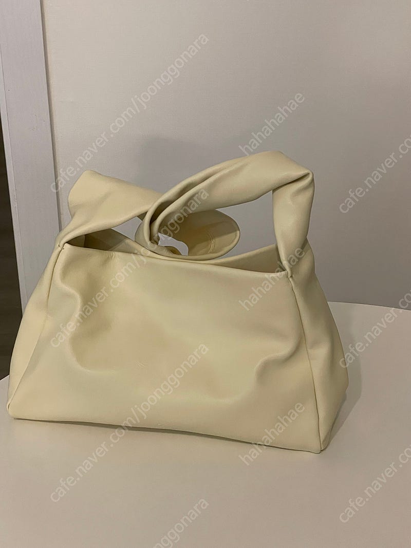 호제 HOZE 여성 가방, 데일리백 판매 (미착용 새제품)