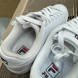 FILA 펑키테니스 운동화 230mm 휠라 필라