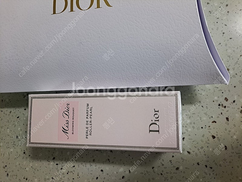 미스 디올 블루밍 부케 롤러펄 오 드 뚜왈렛--1